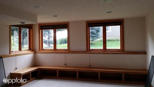 Building Photo - 919 N Evergreen Cir