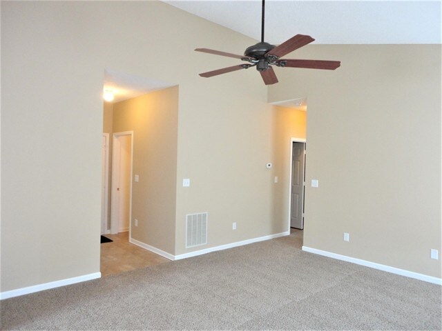Building Photo - 6581 Rushing River Way