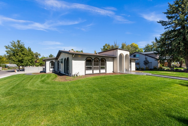 Building Photo - 1839 Cottonwood Club Cir