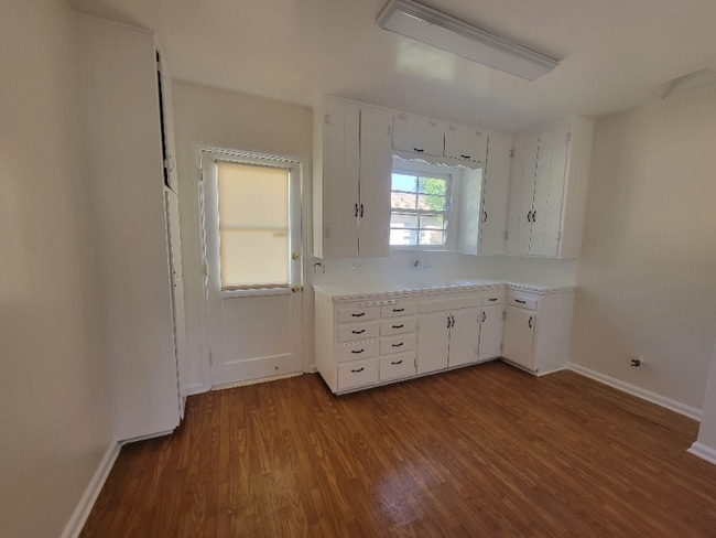 Building Photo - 13634 Leadwell St