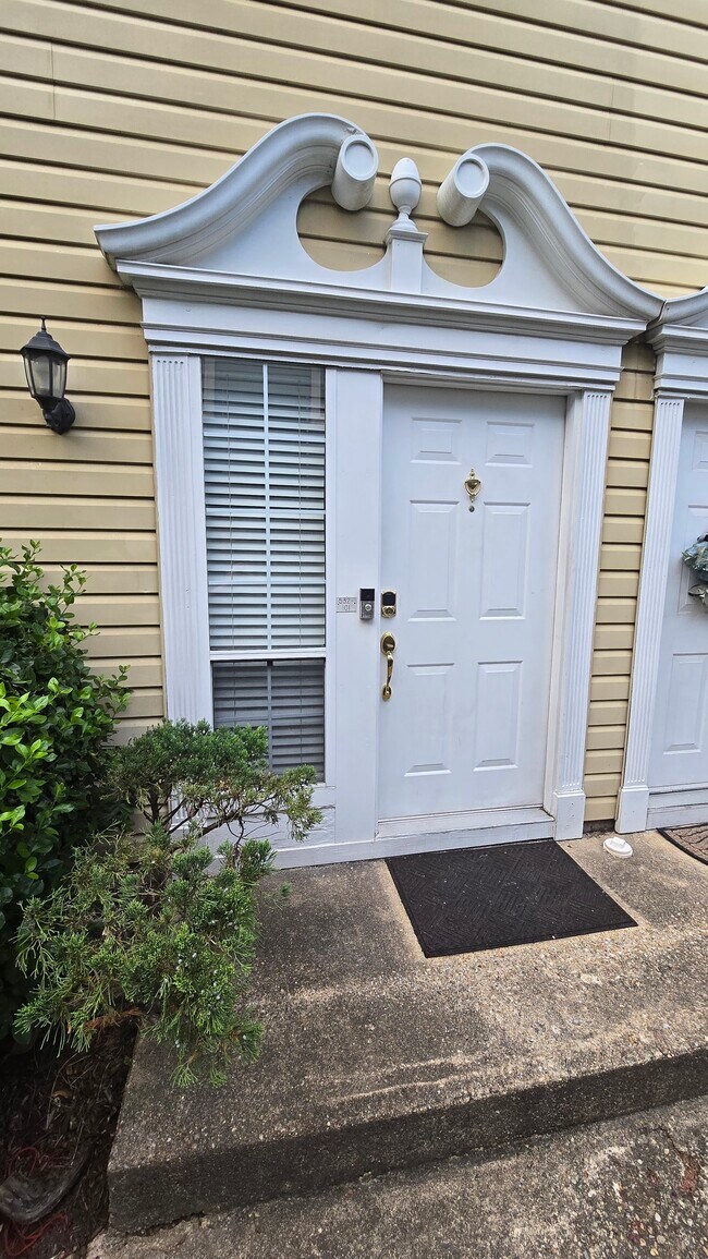 Foto del edificio - 532 N Birdneck Rd