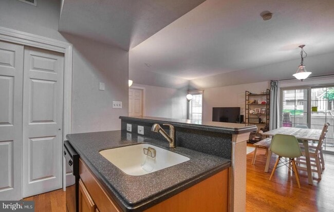 Building Photo - 12154 Penderview Terrace