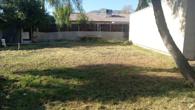 Building Photo - 7181 Palm Ave