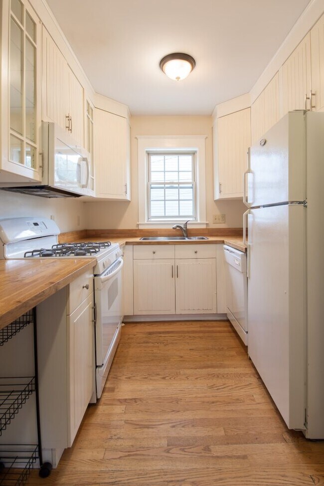 Foto del edificio - 51 Kingston Ave