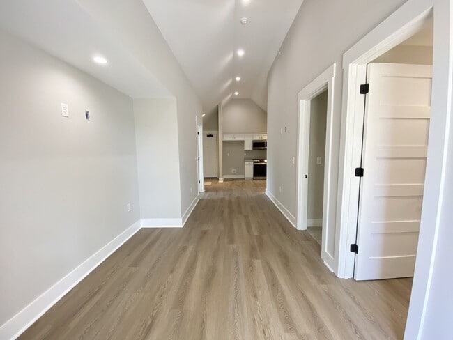 Foto del edificio - One Bedroom Apartment for Rent in the Heart of Old Town!