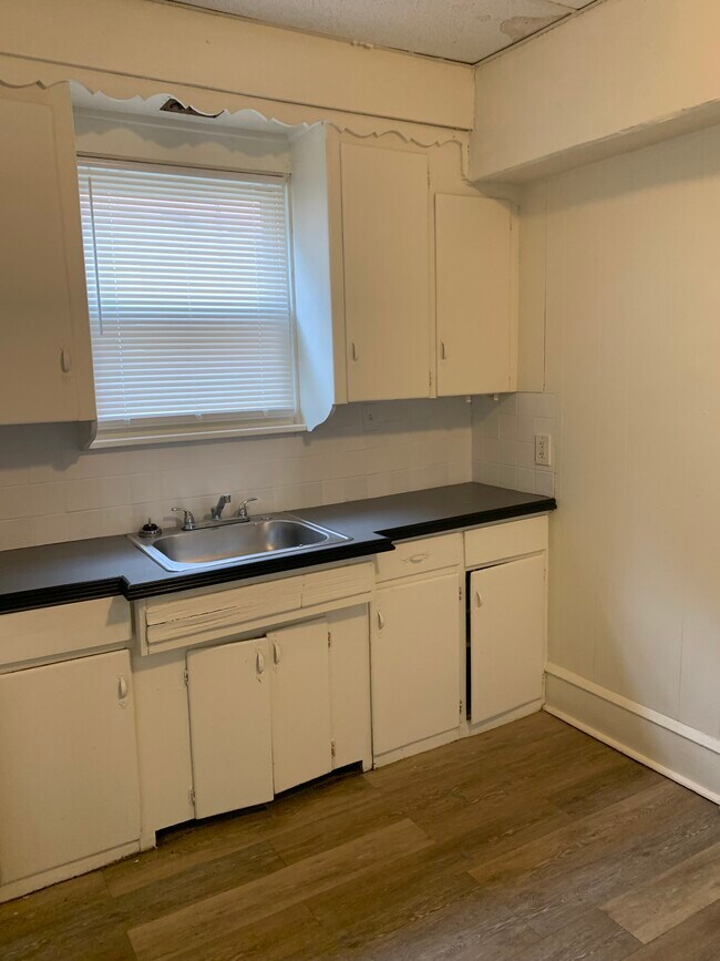 Foto del edificio - 1005 13th St NE