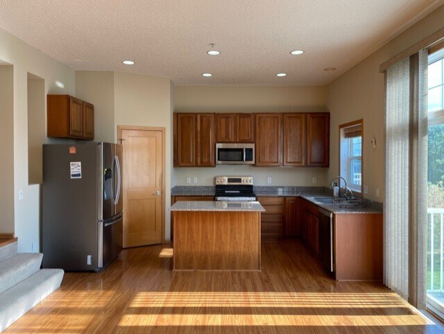 Foto del edificio - 5004 Fountain Lane N