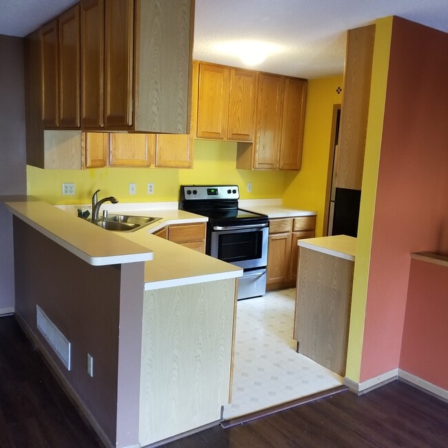 Kitchen - 2693 Brookdale Ln