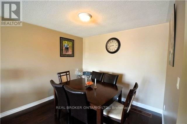 Building Photo - 710 Sunnypoint Dr