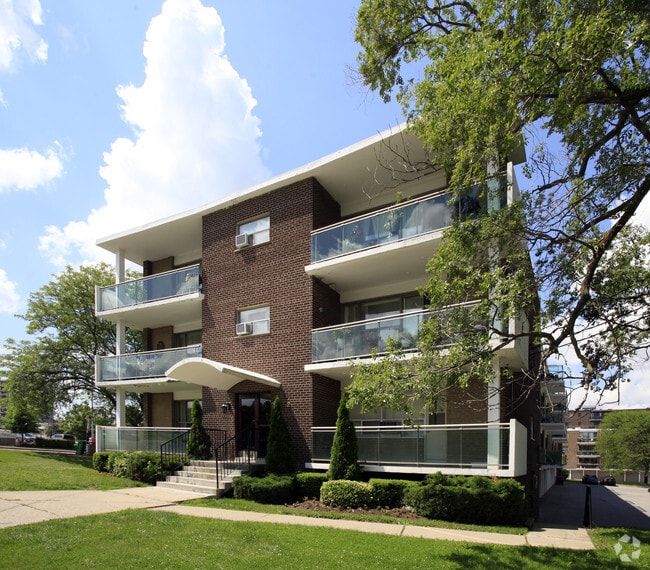 Building Photo - 1053 Don Mills Road