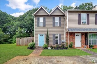 Building Photo - 1579 Springleaf Point SE