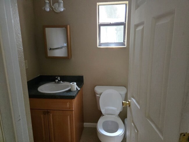 Building Photo - New to Market – Won’t Last! Beautiful 2 Be...