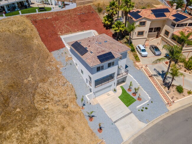 Building Photo - Smugglers Point Dr