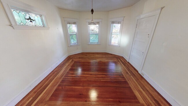 Building Photo - 296 Highland Ave