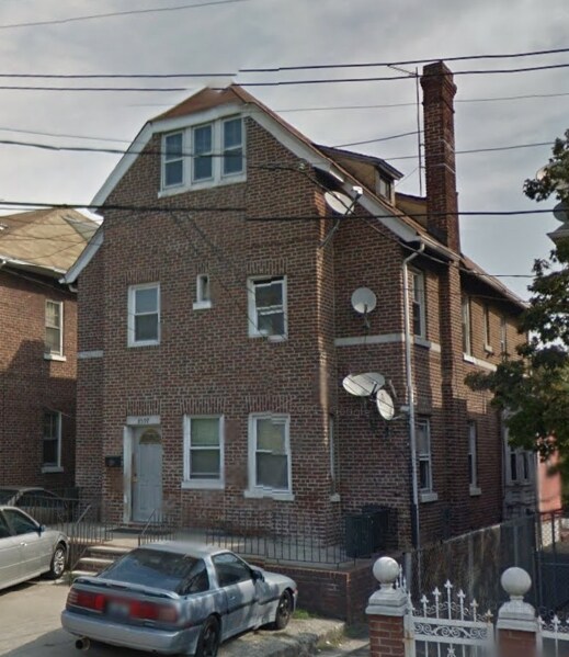 Primary Photo - 8597 Parsons Blvd