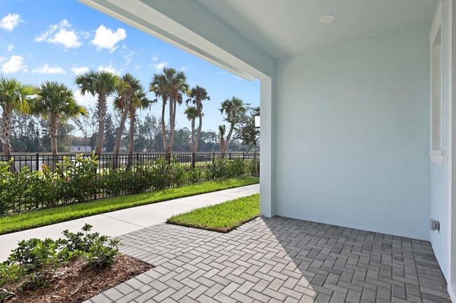 Foto del edificio - 4616 Longwood Lk Sq