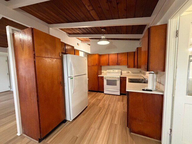 Building Photo - Hau?ula Living at Its Best – Peaceful Home Near the Coast with Mountain Views