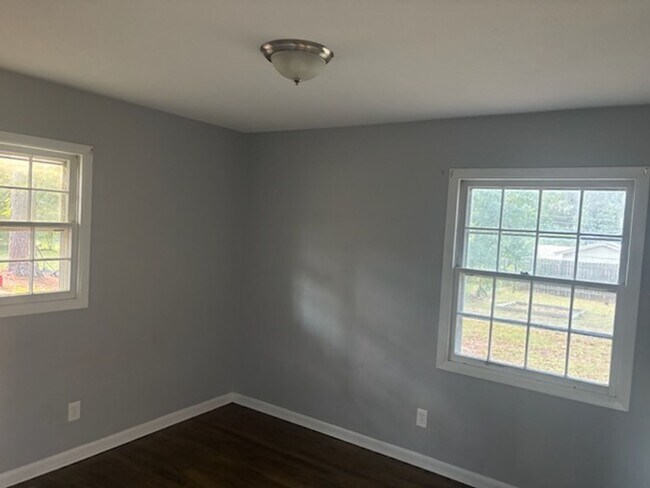Foto del edificio - 7236 Ainsley St