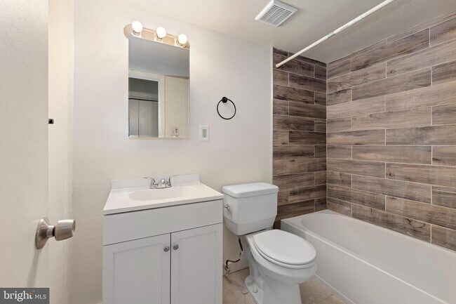 Foto del edificio - 3849 St Barnabas Rd