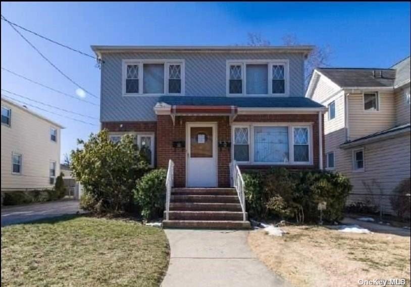 Primary Photo - 46 E Mineola Ave