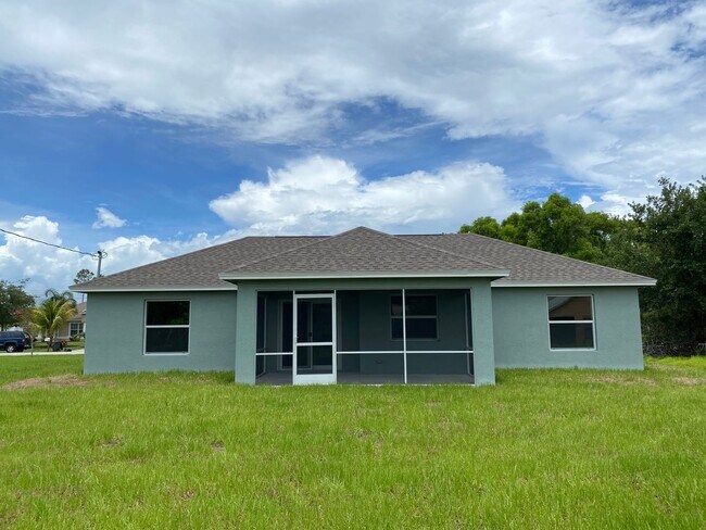 Building Photo - 3/2 with Garage
