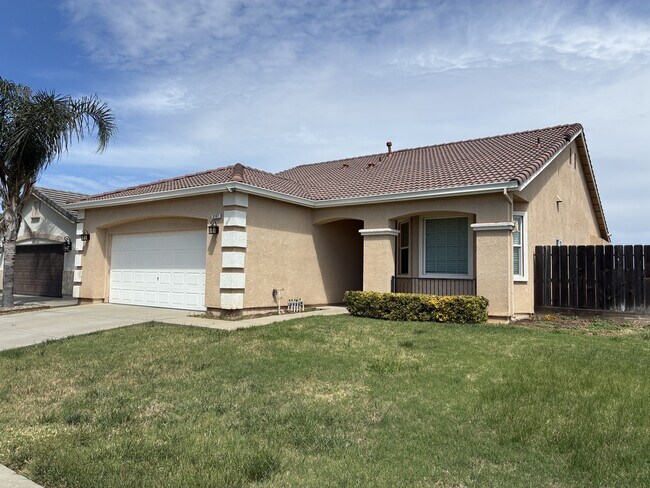 Foto del edificio - 3197 Dinkey Creek Ave