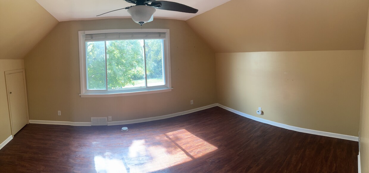 Foto principal - 592 Dorrance Ave