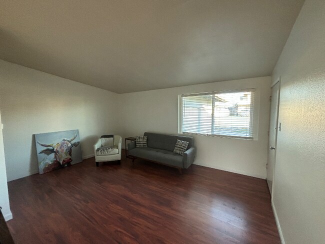 Foto del edificio - 592 S 9th St