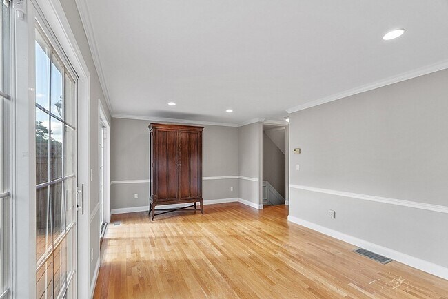 Foto del edificio - 67 N Quinsigamond Ave