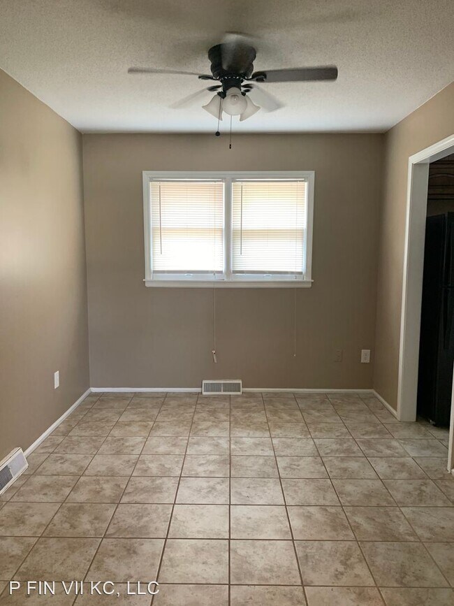 Building Photo - 3 br, 2 bath House - 7401 East 117th Terrace