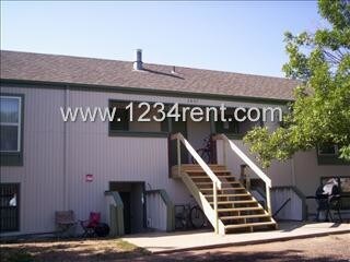 Building Photo - 2837 Somerville Dr