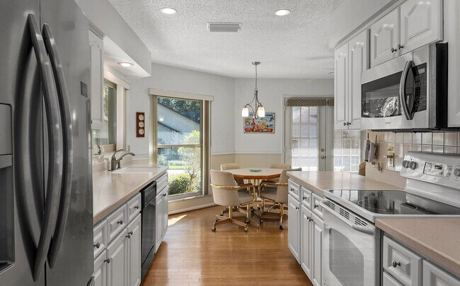 Foto del edificio - 2660 Appleleaf Ct