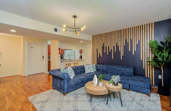Foto del edificio - 8415 Hearth Dr