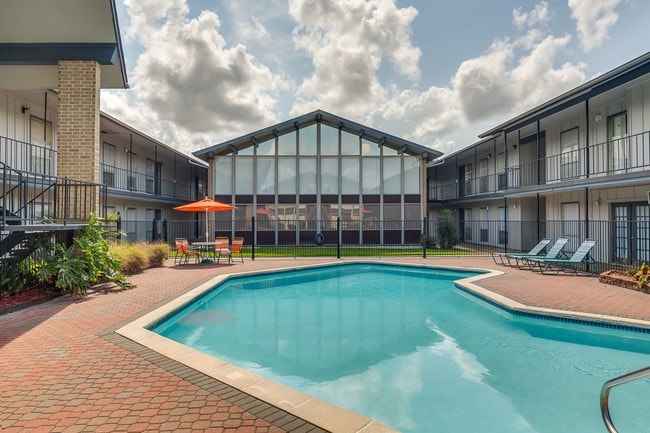 Building Photo - Gallery Apartments