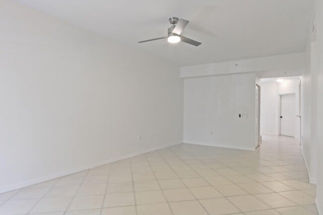 Building Photo - 2801 Sarento Pl
