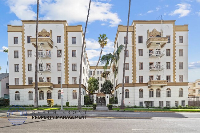 Building Photo - 418 Normandie Ave