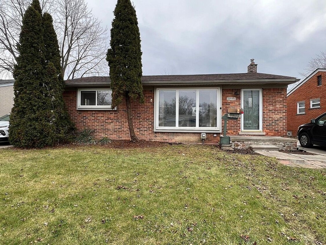 Move-In Ready 3 Bedroom, 1.5 Bathroom Home in Westland - Move-In Ready 3 Bedroom, 1.5 Bathroom Home in Westland