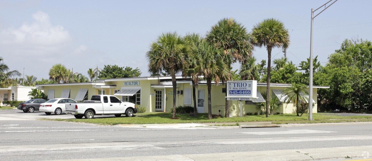 Primary Photo - 2701 N Ocean Dr