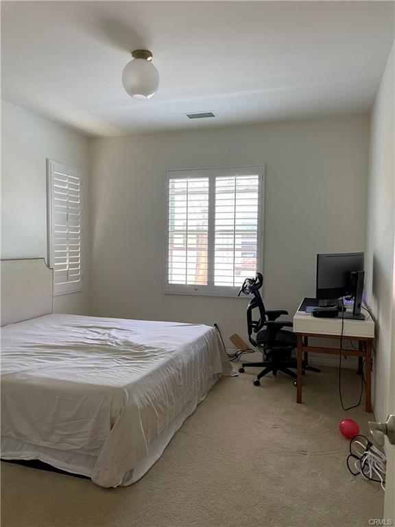 Building Photo - 31 Larkfield