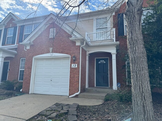 Building Photo - 3BR Townhome in Brentwood