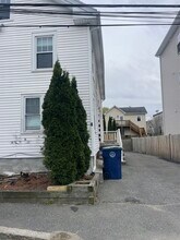 Building Photo - 8 Lothrop St