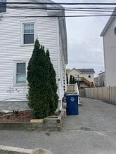 Building Photo - 8 Lothrop St