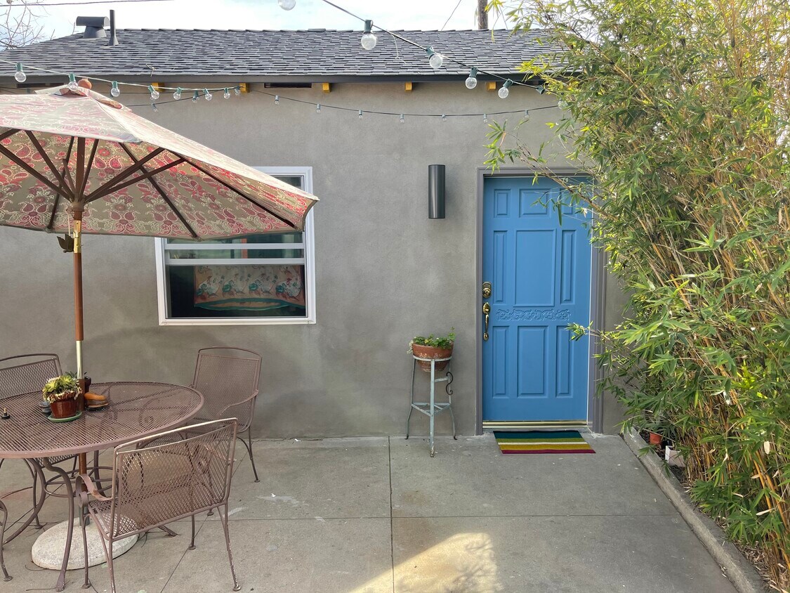 Foto principal - 8508 Croydon Ave