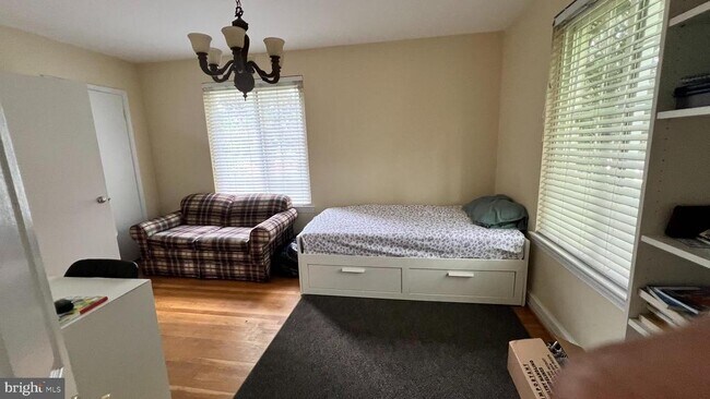 Foto del edificio - 5601 Wyngate Dr