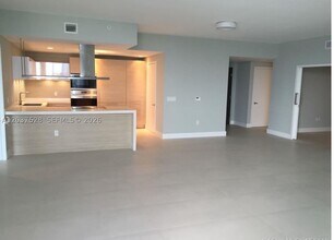 Building Photo - 17301 Biscayne Blvd