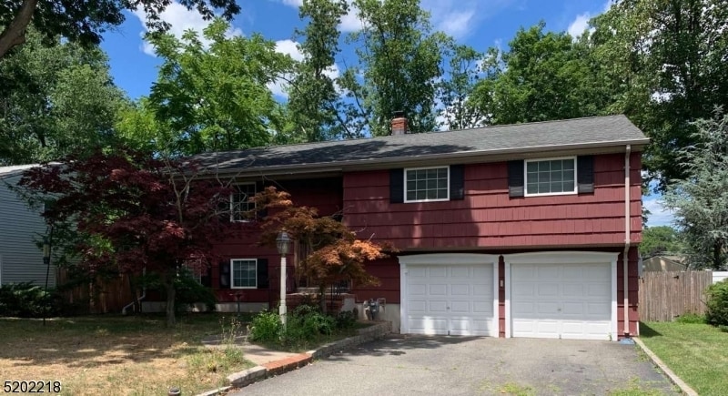 Primary Photo - 18 Edgemere Rd