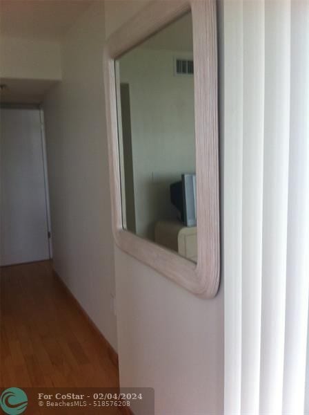 Building Photo - 540 Brickell Key Dr