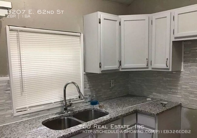 Foto del edificio - 3207 E 62nd St
