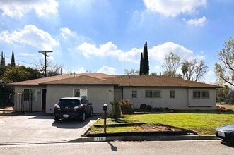 Building Photo - 118 E Shady Grove Dr