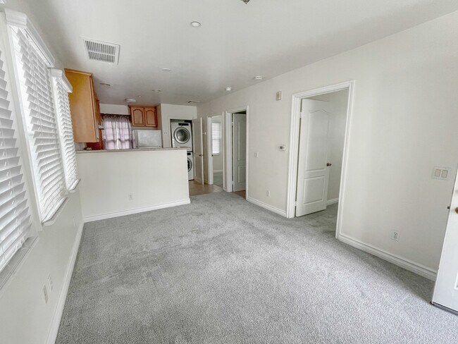 Foto del edificio - 138 S Bonnie Ave